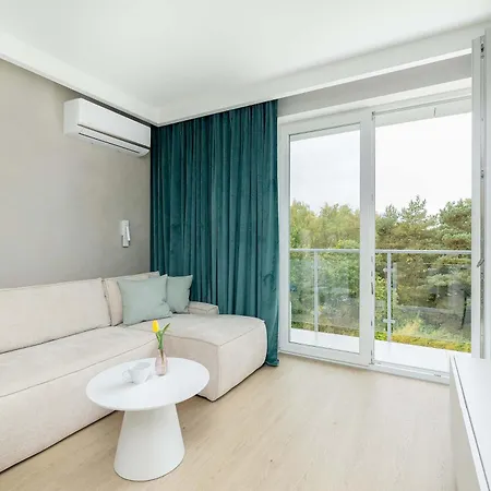 Stylish In With Air Conditioning And Parking By Renters Appartamento Kołobrzeg