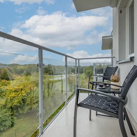 Stylish In With Air Conditioning And Parking By Renters *